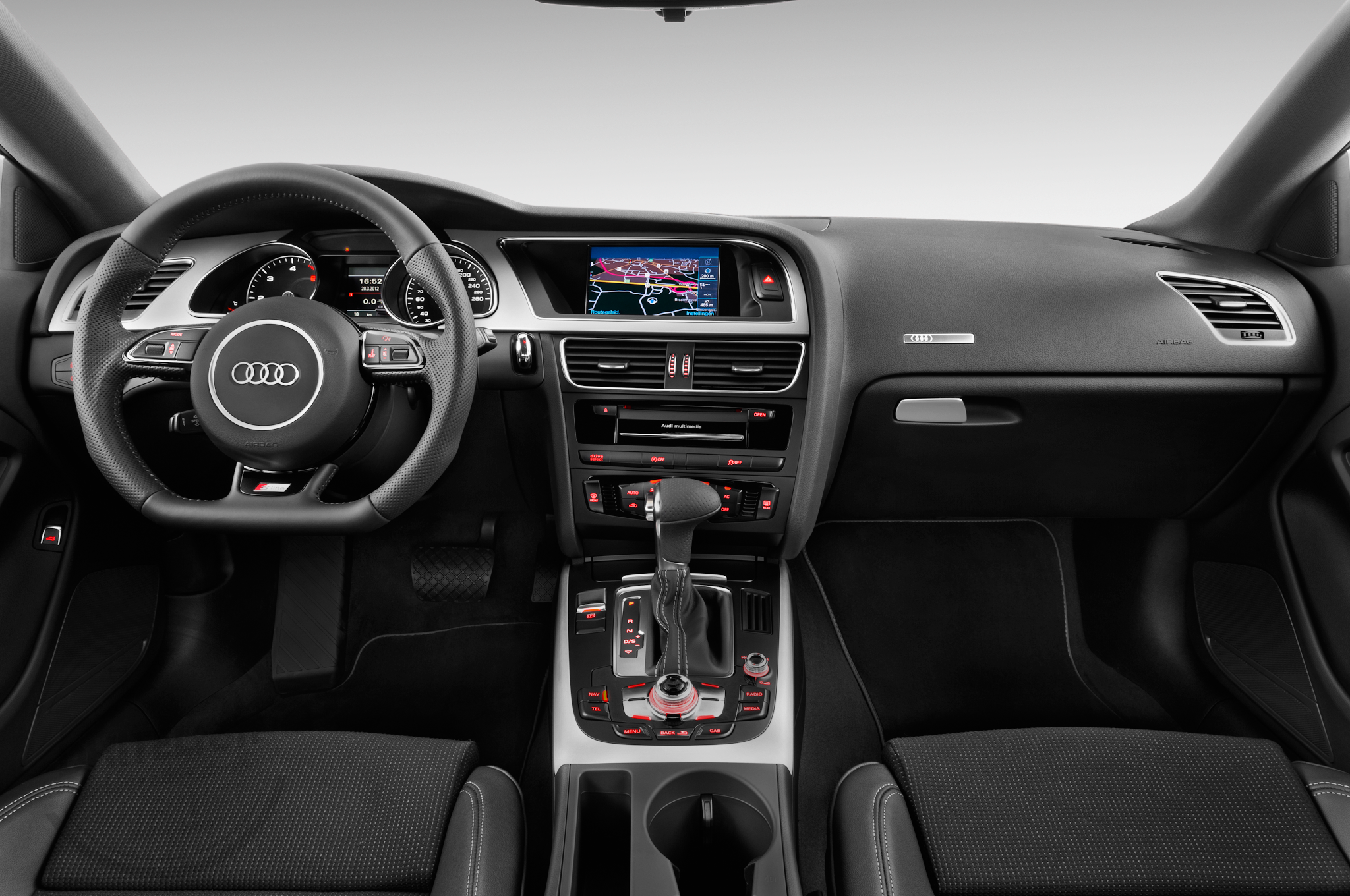 En DHITELfon, Sistema de Navegación / Radio Gps para Audi A5.