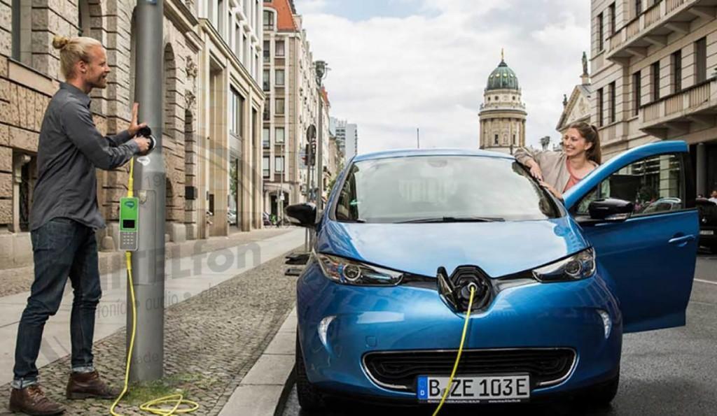 Londres tiene la solución a la escasez de puntos de recarga para coches eléctricos: adaptar las farolas